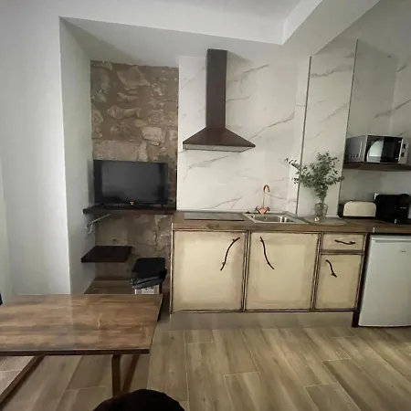 Pensión Ateneo Cuenca 4*