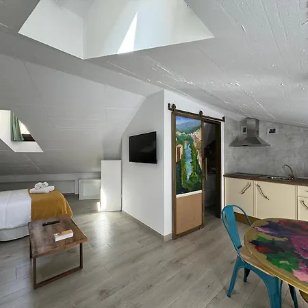 Ateneo Cuenca Pensión 4*